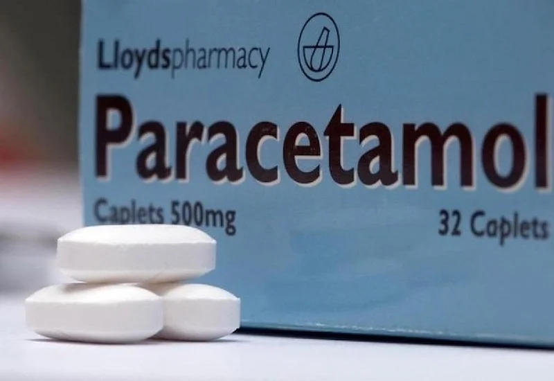 Paracetamol thuộc nhóm các thuốc giảm đau không kê đơn, có thể dùng được cho các trường hợp đau đầu, hạ sốt, giảm đau nhức xương khớp