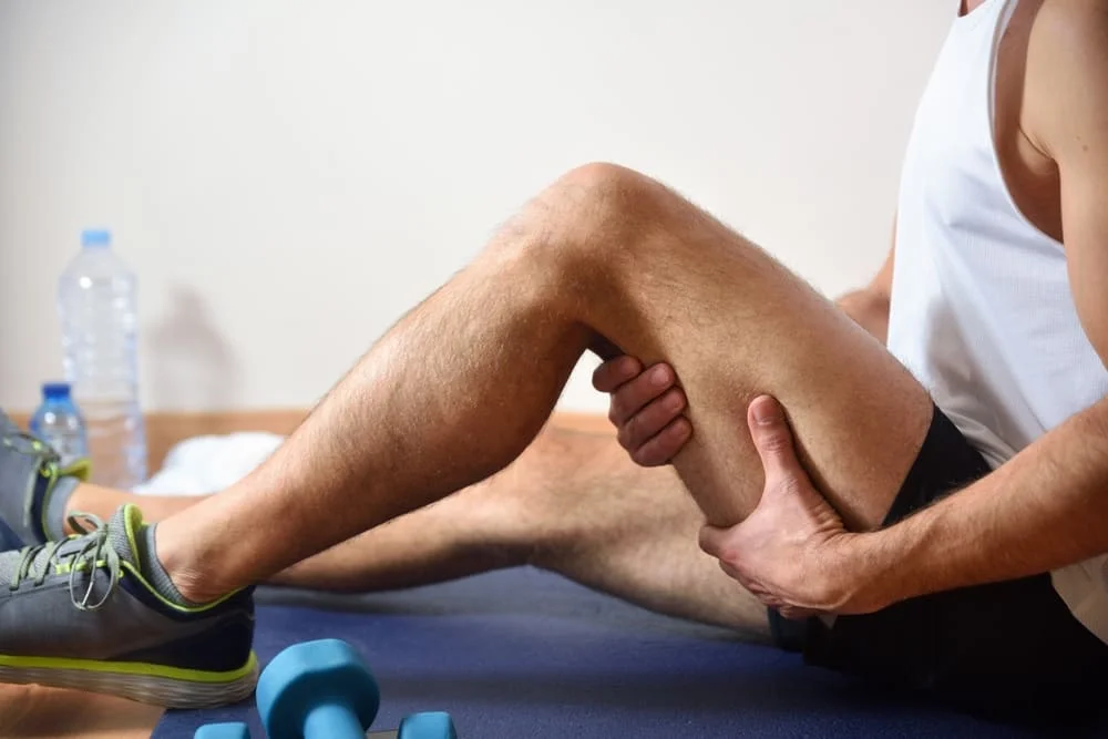 Có thuốc xịt giảm đau Traulen kề bên, đau nhức tan biến nhẹ tênh